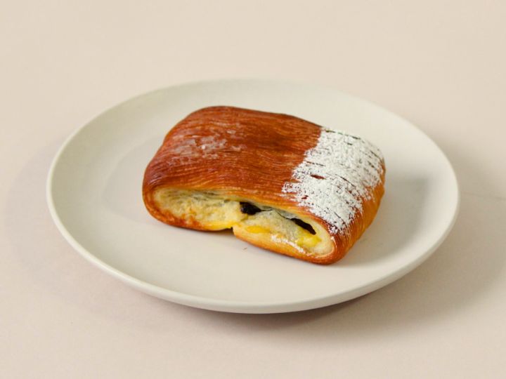 デニッシュと焼菓子の小箱