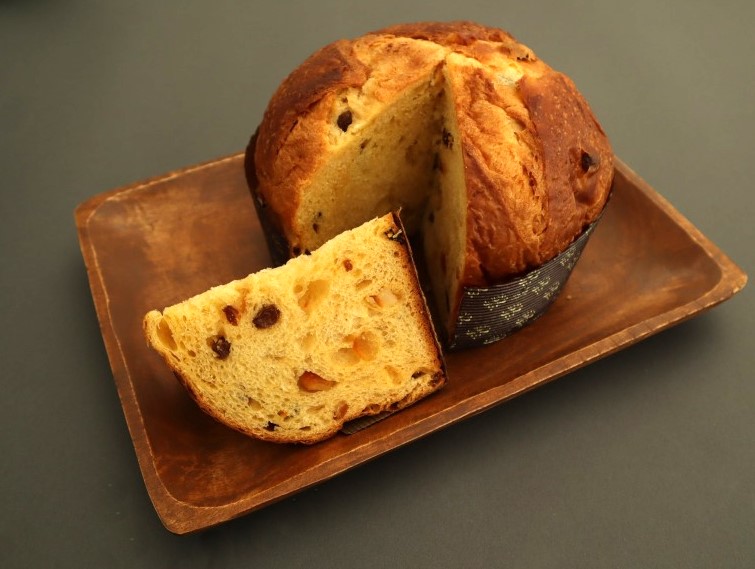 山﨑隆二シェフが作る「ミニシュトレン(シュトーレン)&パネットーネ」