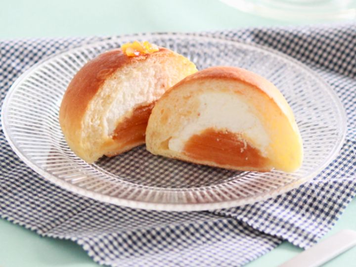チャーリー人気No.1の“みかんあんぱん”
