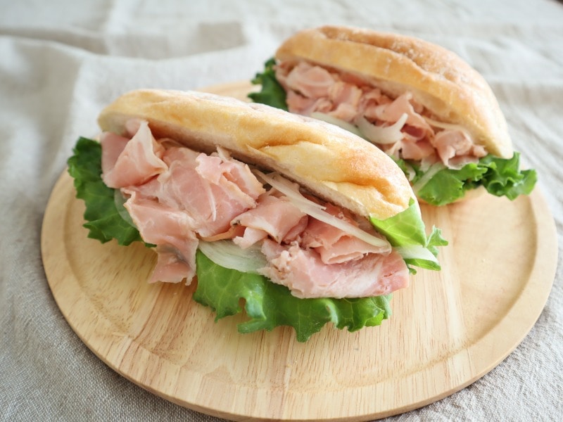 生フランスパストラミサンド