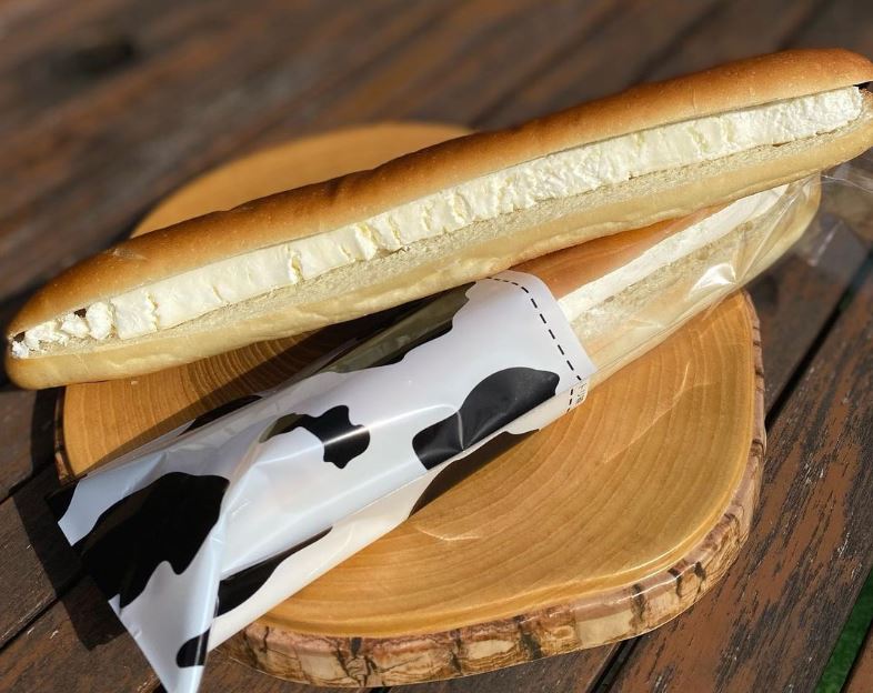 カルピスバターのミルクフランス