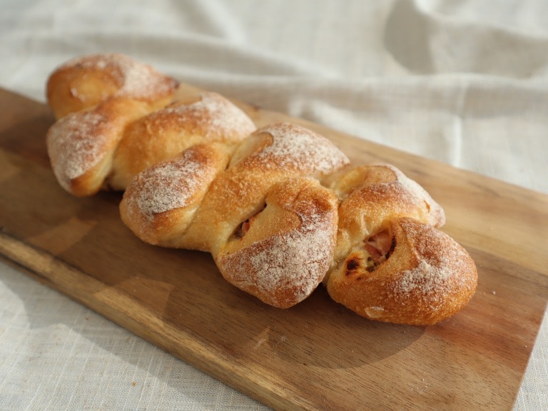 ベーコンマスタードエピ（セット内容例）