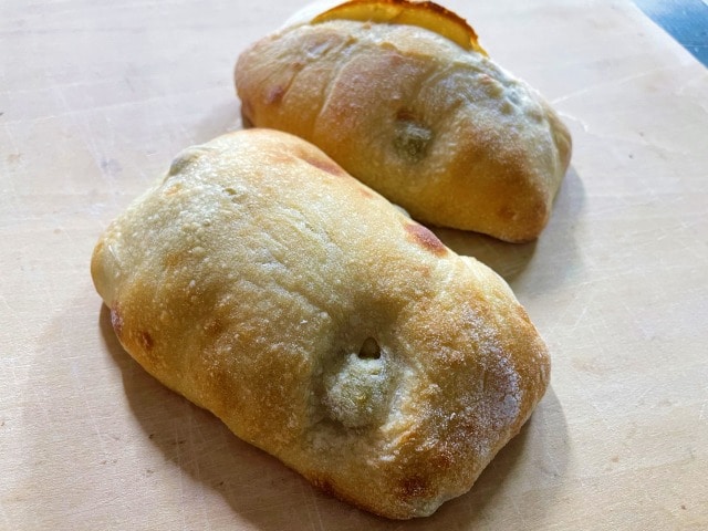 オリーブ入りチャバタ