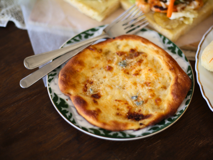 チーズピザ×1個