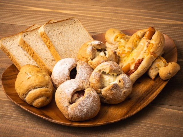 熊本の低糖質パン屋さん。YOSHI PAN - バラエティ―丸パンセット｜冷凍 