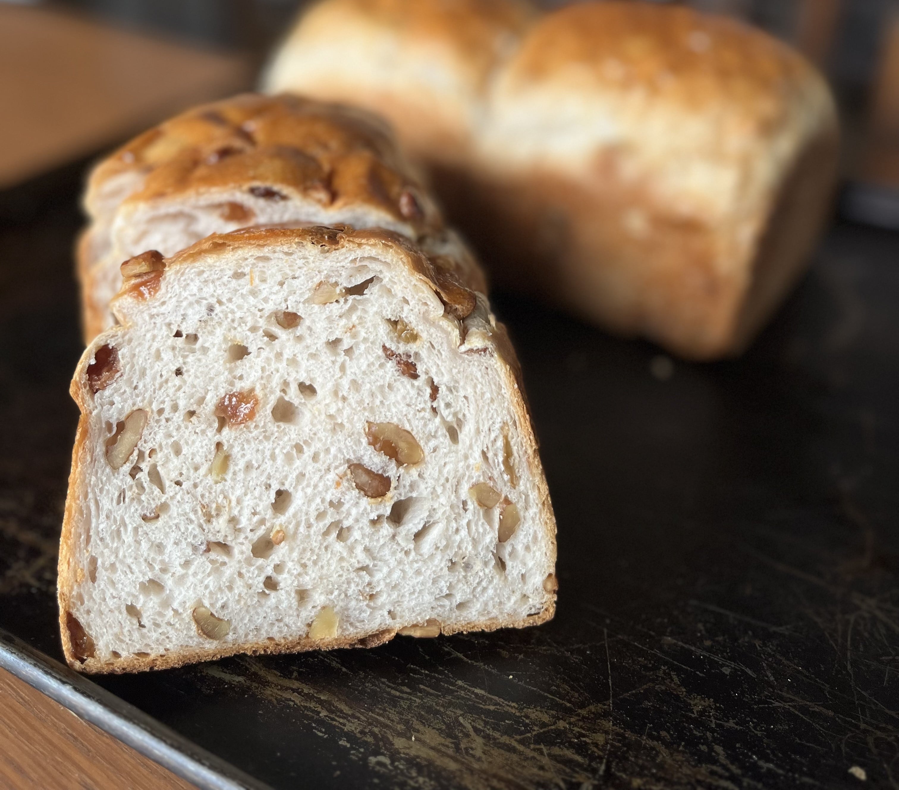 【限定】ラムレーズンとクルミの食パン