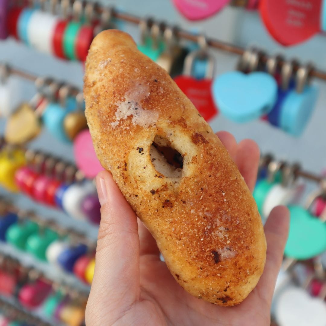 パン屋さん旅行記/トリュフバター香る十三グルメと梅田の近代的スポットを巡る旅