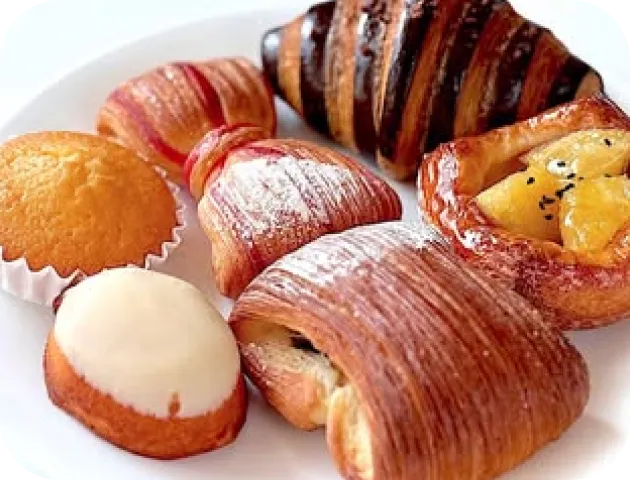 デニッシュと焼菓子の小箱